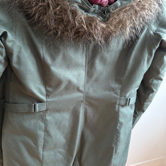 Columbia - Picture 2 of 4